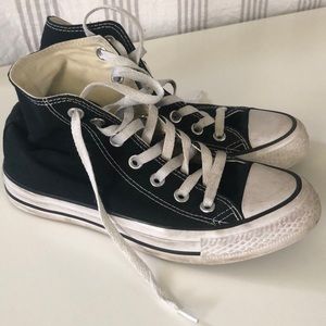 Hi top Chucks